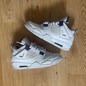 Jordan 4 Mettalic